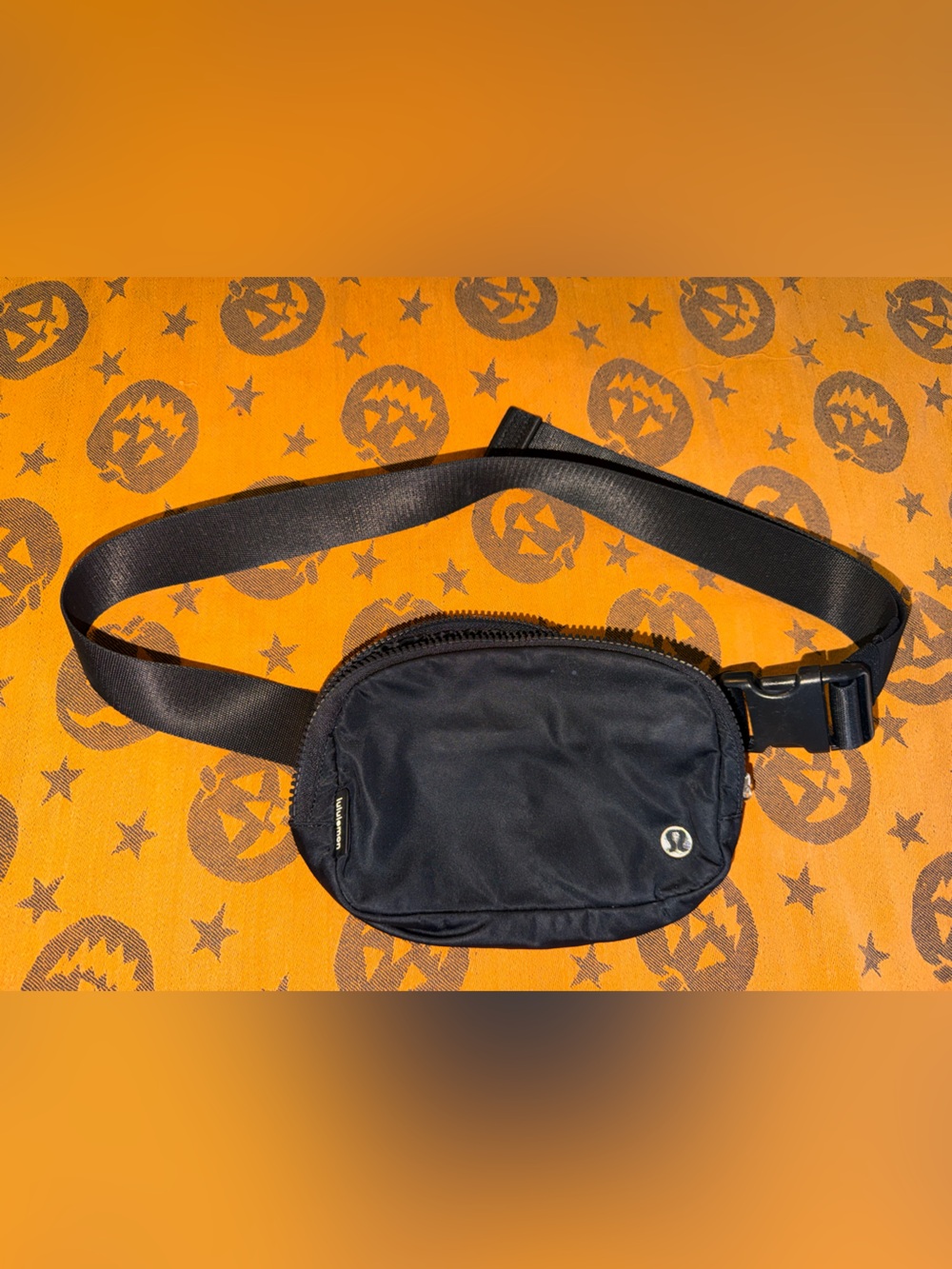 lululemon athletica Wear Everywhere Belt Bag Black Adjustable Strap Front Pocket